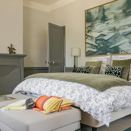 La Du Manoir D Aiguevive B&B *